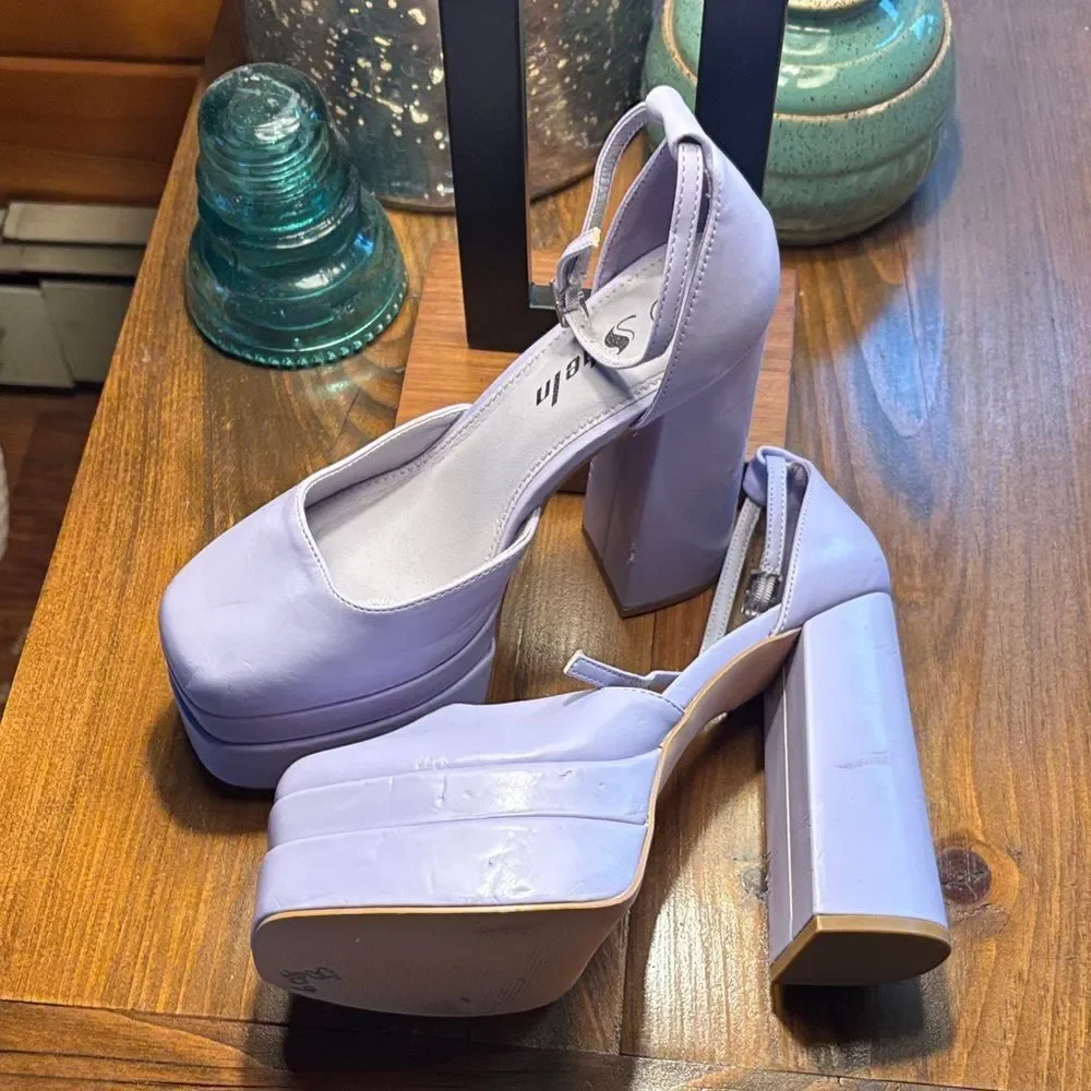 Sheln Light Purple Platform Heels